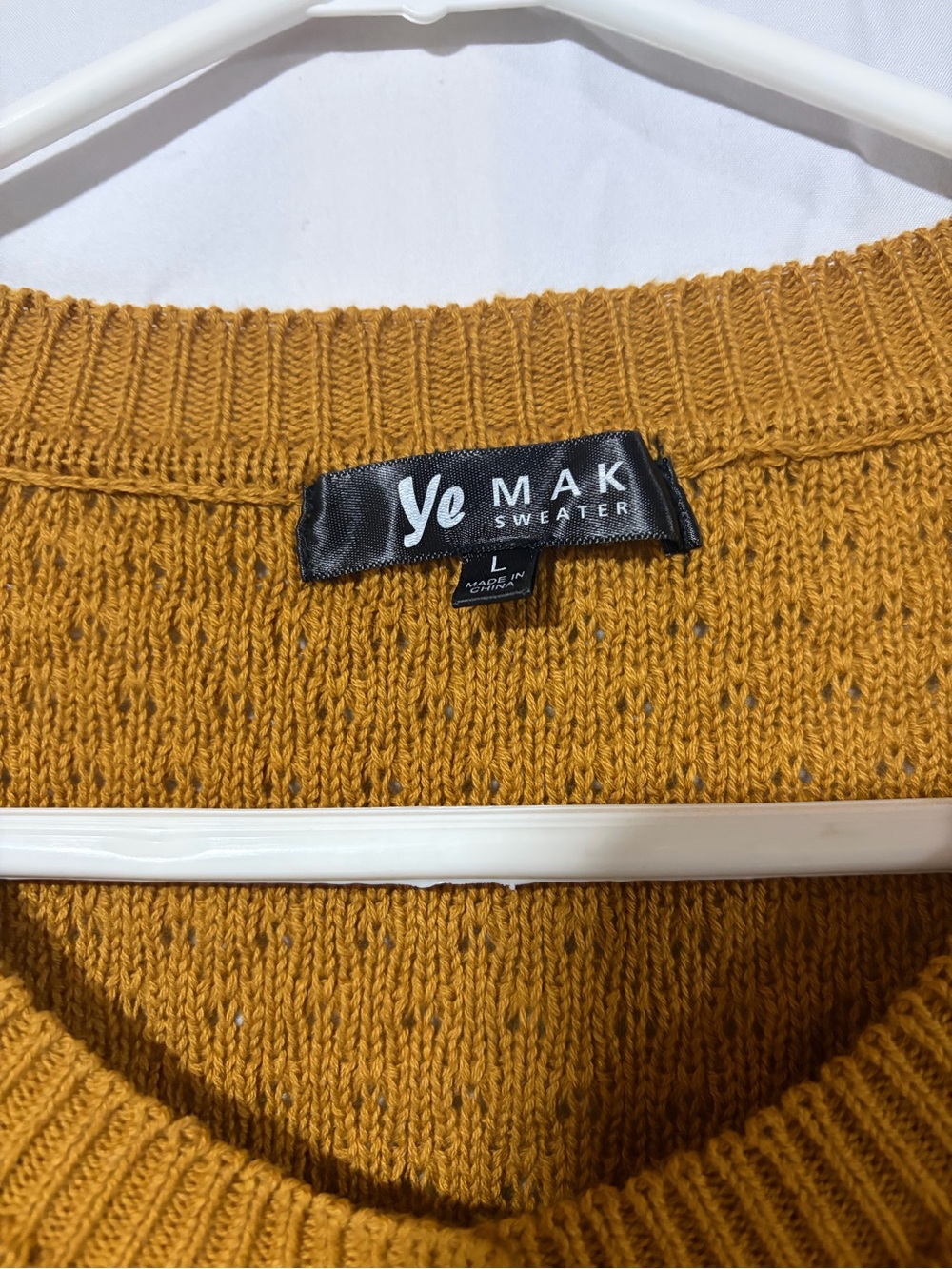 Ye Mak Cropped Knit Cardigan - Picture 2 of 4